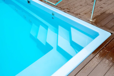 Подготовка бассейна к зиме: как избежать ошибок и сэкономить